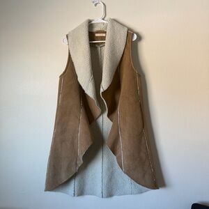 Cherish Women’s Faux Leather Fleece Lined  Flowy Vest Medium Fleece Lined